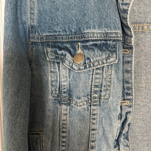 Cotton On Jean Jacket - Picture 3 of 3